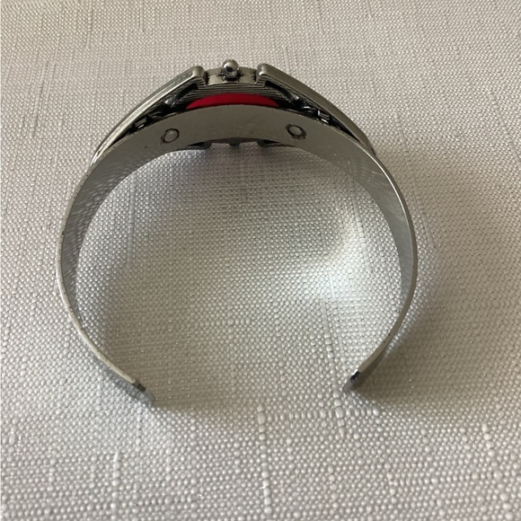 Pink Cabochon Silver Tone Bangle Bracelet - Picture 2 of 2